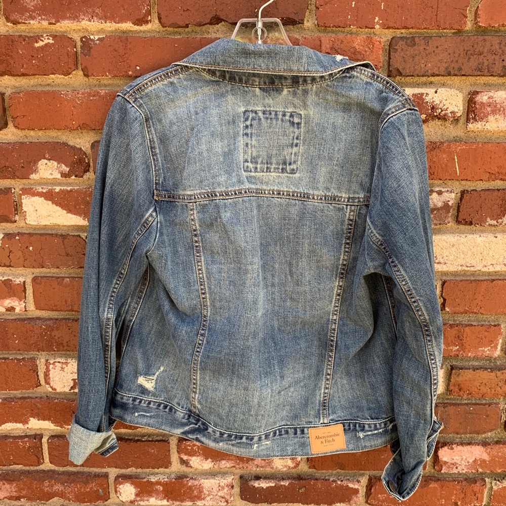 NWT Abercrombie & Fitch Denim Jacket - Picture 3 of 4